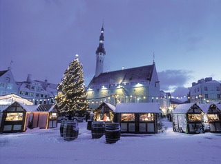 Tallin Market_square winter